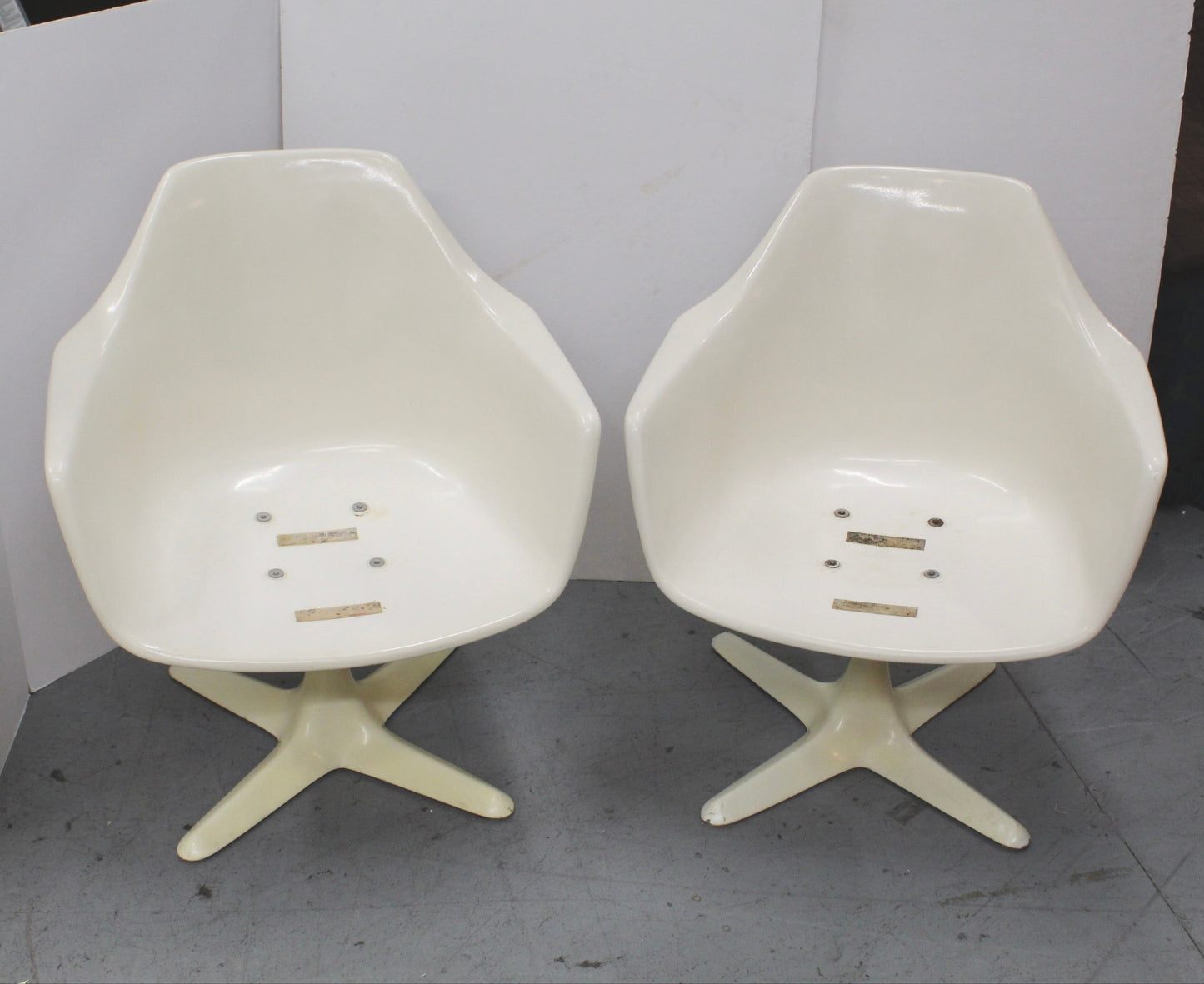 1950s Burke Tulip Chairs | Set of 2