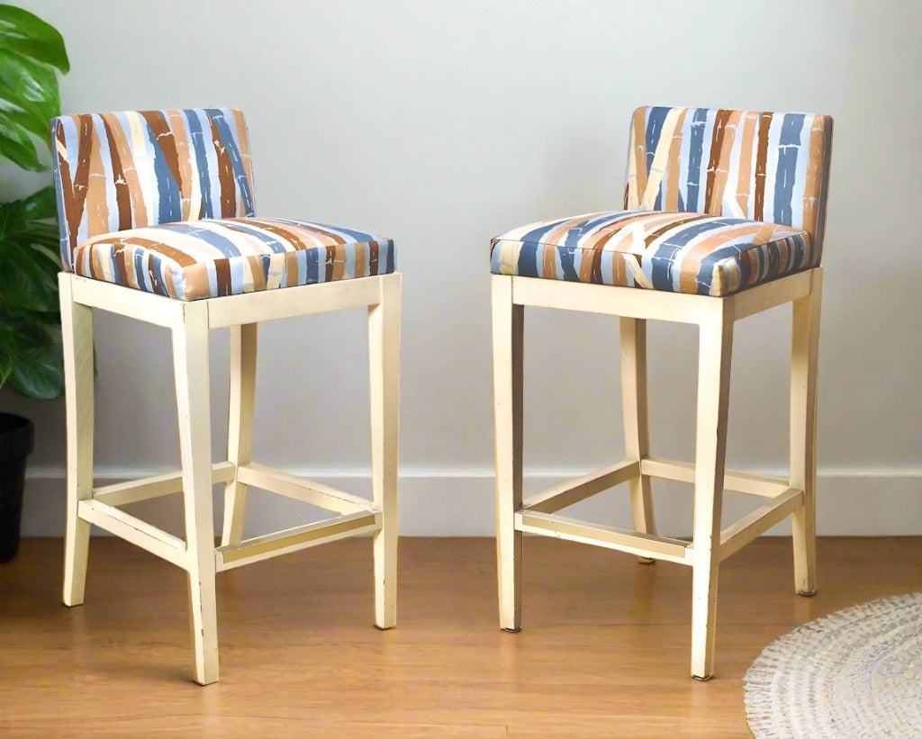 Estée Lauder Cushioned Stools/ Padded Bar Stools/ Set of 2 Bar Stools