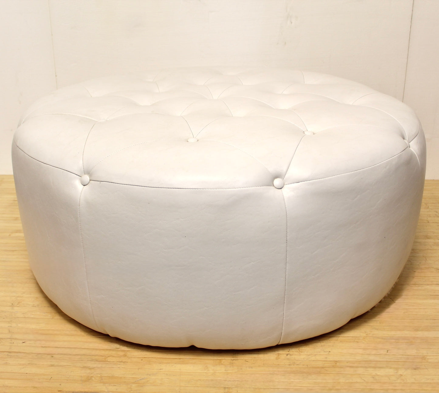 Contemporary X-Large Round White Leather Ottoman Diamond Tufted